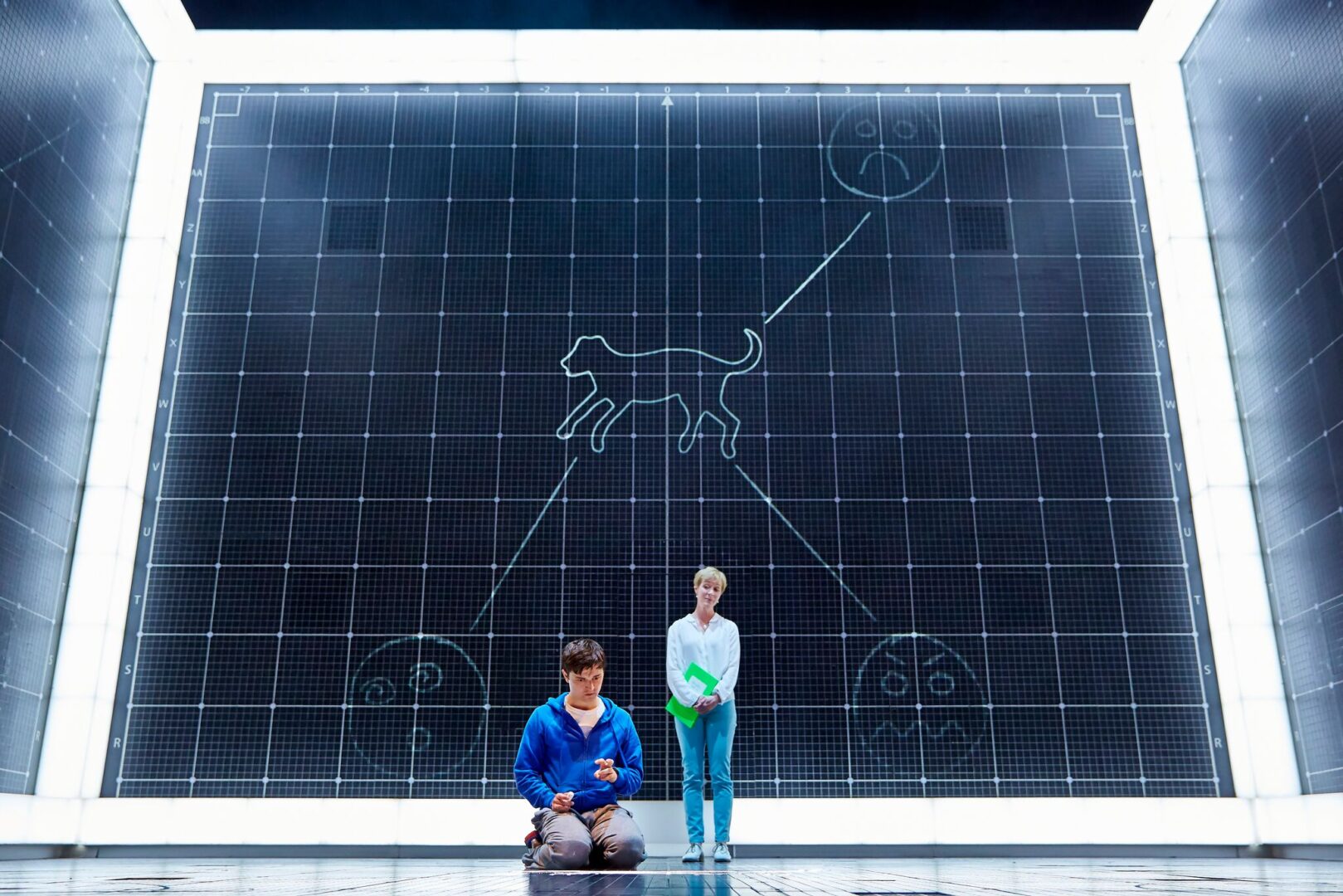 curious-incident-of-the-dog-in-the-night-time-02