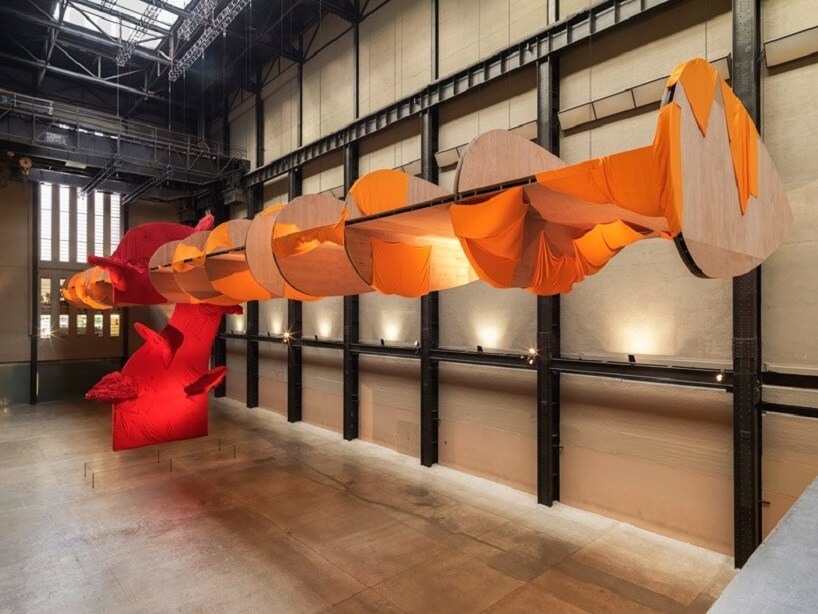 richard_tuttle_winged_sculpture_weave_textile_language_1