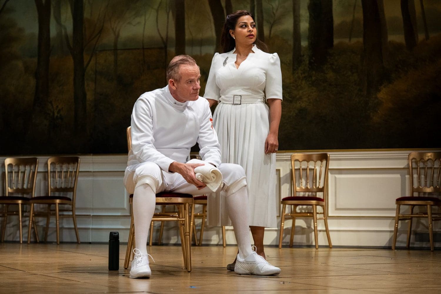 alistair-petrie-and-ayesha-dharker-hamlet-national-theatre-c-sam-taylor